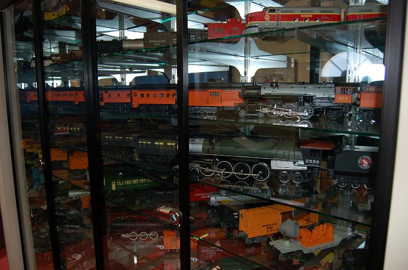 9-24-08 141.JPG - Showcasing our large scale models and donations